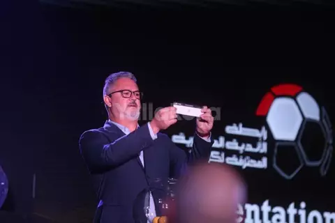 قرعة الدوري المصري.. الأهلي يبدأ أمام الإسماعيلي والزمالك ضد سموحة.. والقمة في الجولة 14